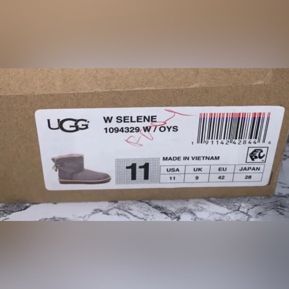 Ugg Australia Women’s Selene Ankle Boots In Oyster Size 11 NIB - Picture 10 of 12